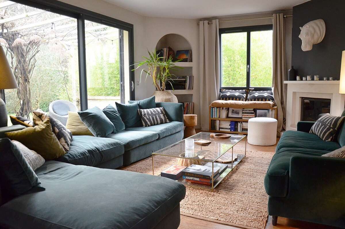 Maison à DAMPIERRE-EN-YVELINES