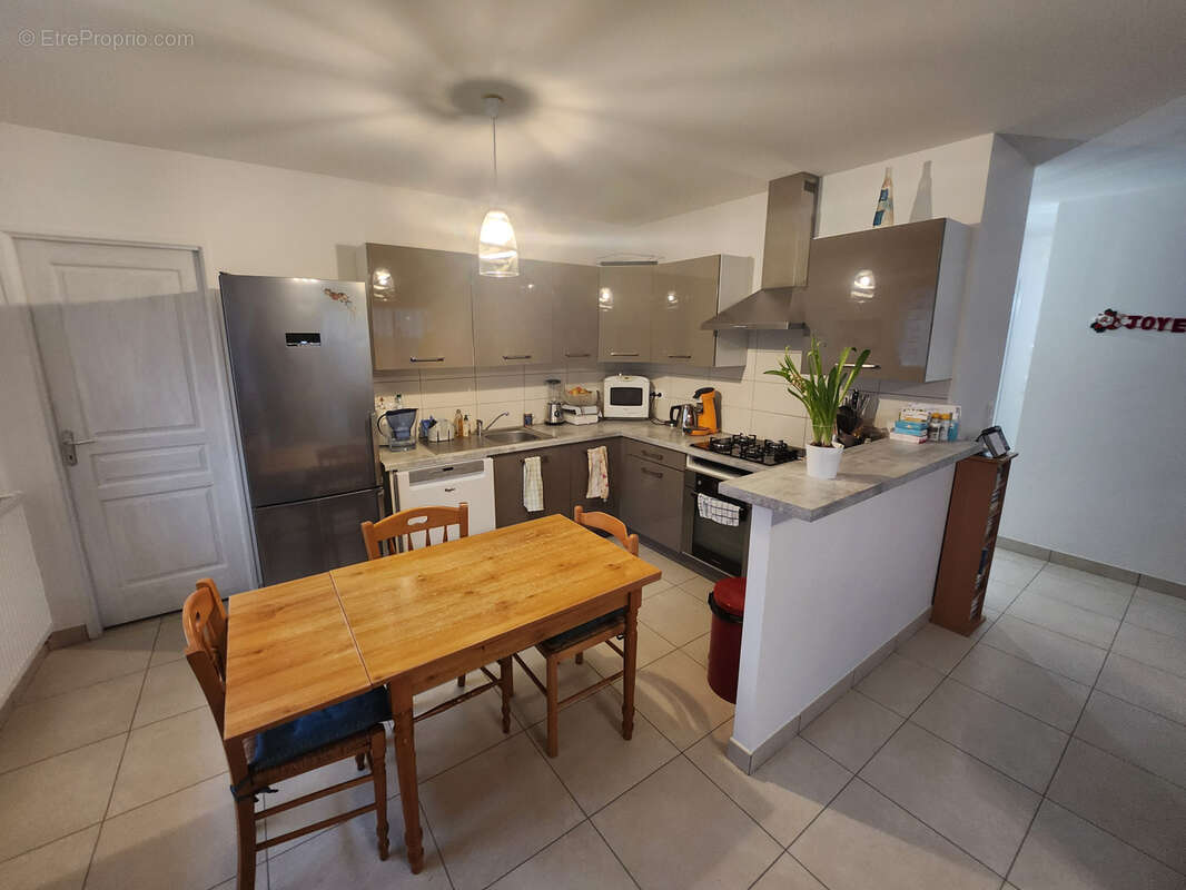 Maison à MESLAY-DU-MAINE