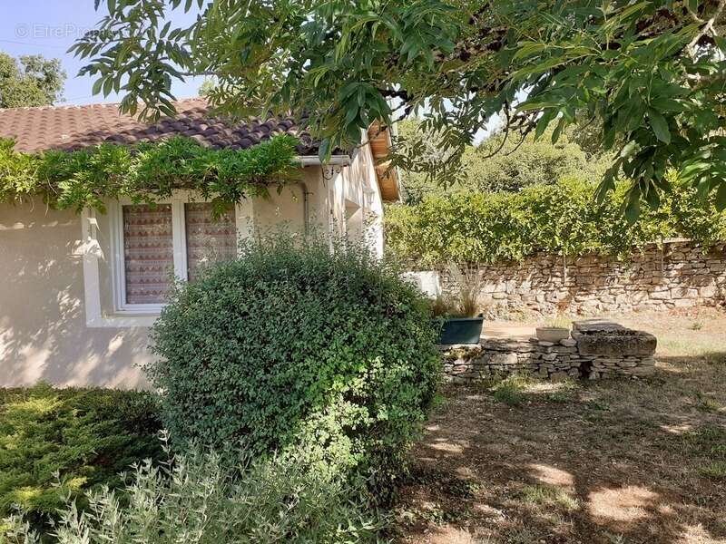 Maison à LIMOGNE-EN-QUERCY