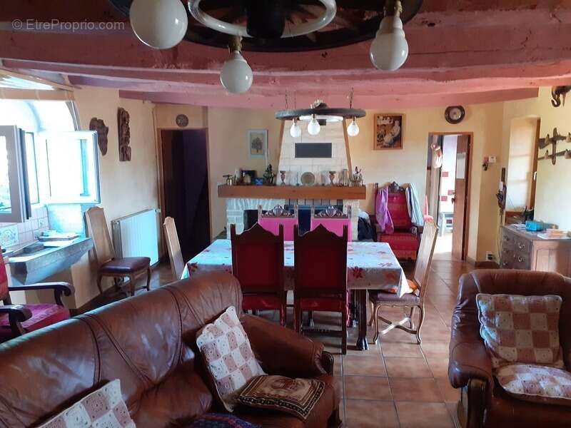 Maison à LIMOGNE-EN-QUERCY