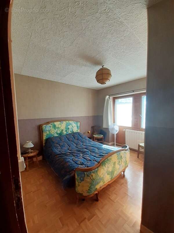 Maison à LIMOGNE-EN-QUERCY