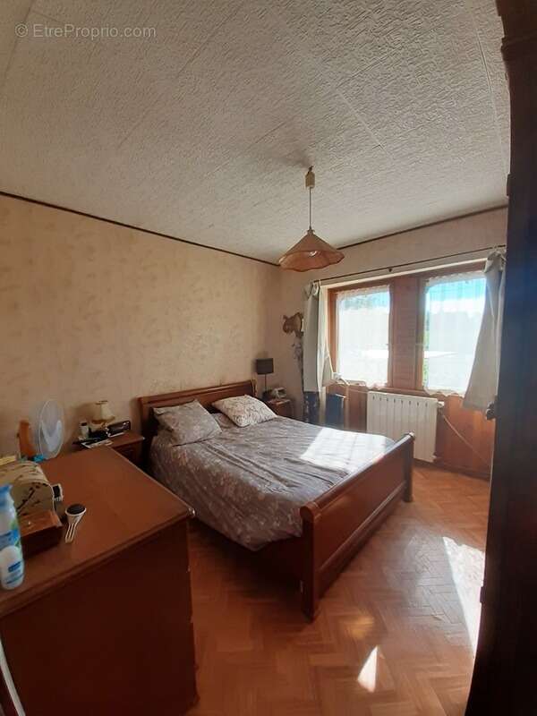 Maison à LIMOGNE-EN-QUERCY