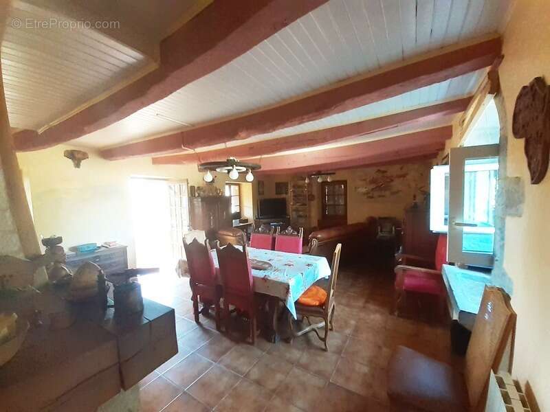 Maison à LIMOGNE-EN-QUERCY