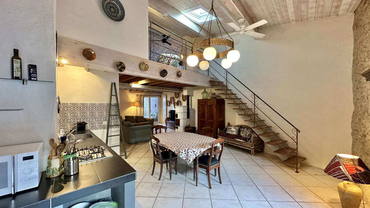 Appartement à LAROQUE-DES-ALBERES