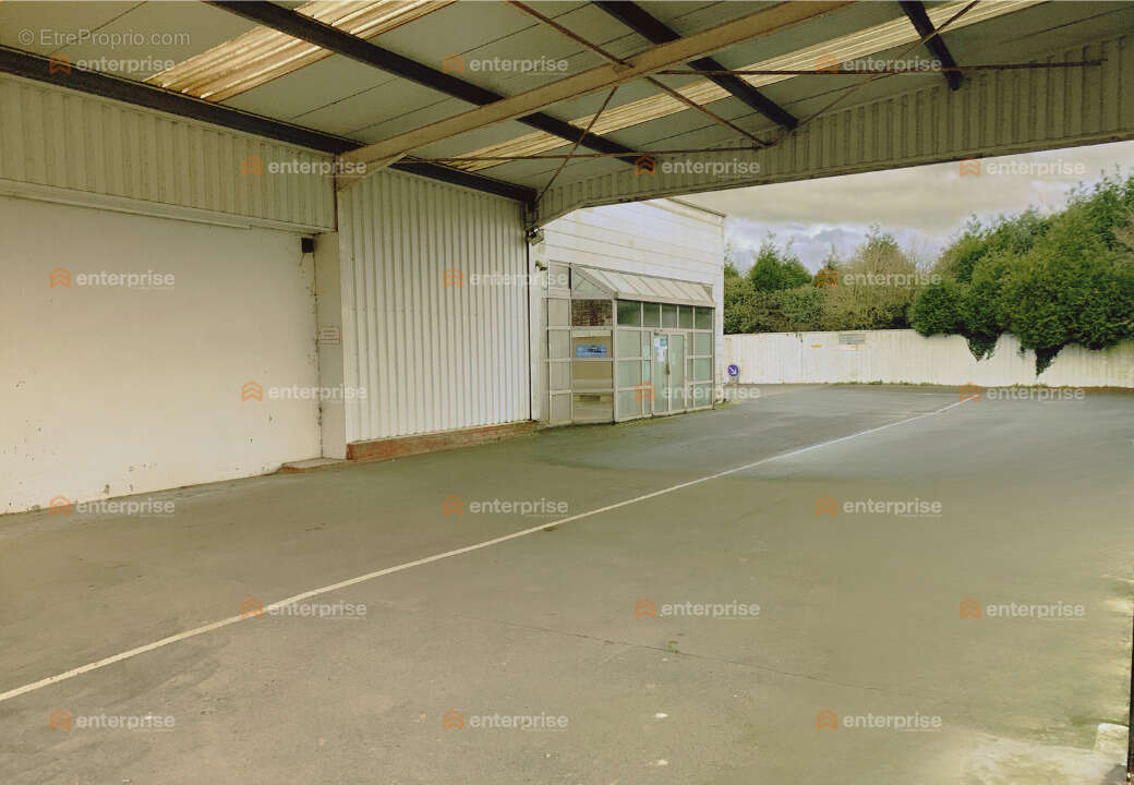 Commerce à CAUCHY-A-LA-TOUR