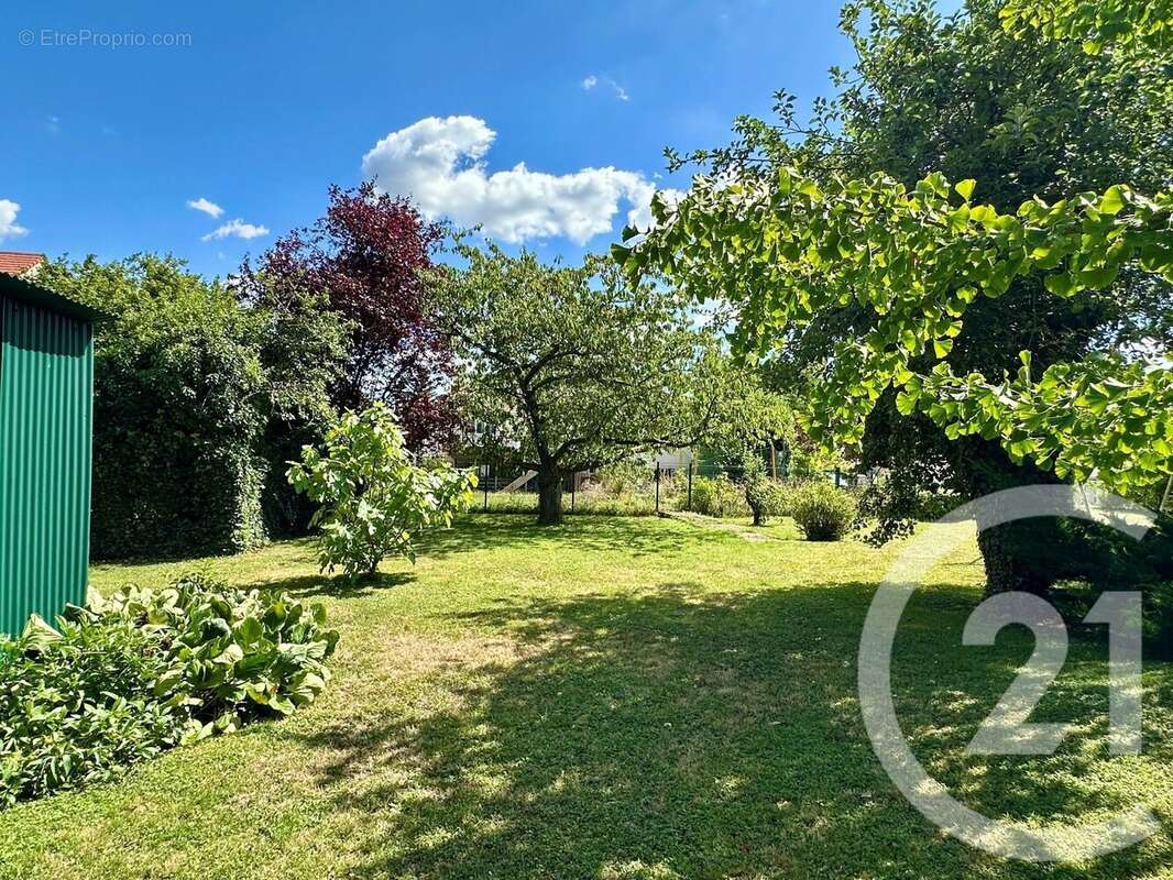 Maison à THORIGNY-SUR-MARNE