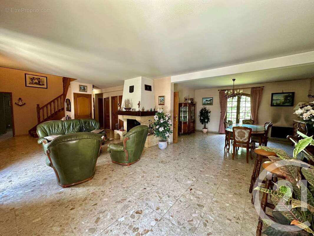 Maison à THORIGNY-SUR-MARNE