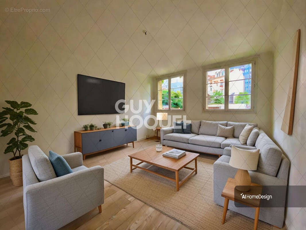 Appartement à COURBEVOIE