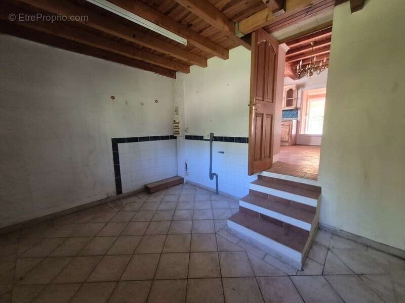 Maison à BAGNOLS-EN-FORET