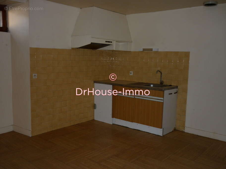 Maison à LACAPELLE-MARIVAL