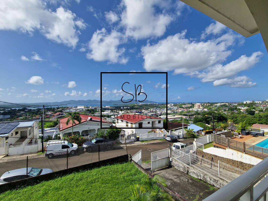 Maison à LE LAMENTIN