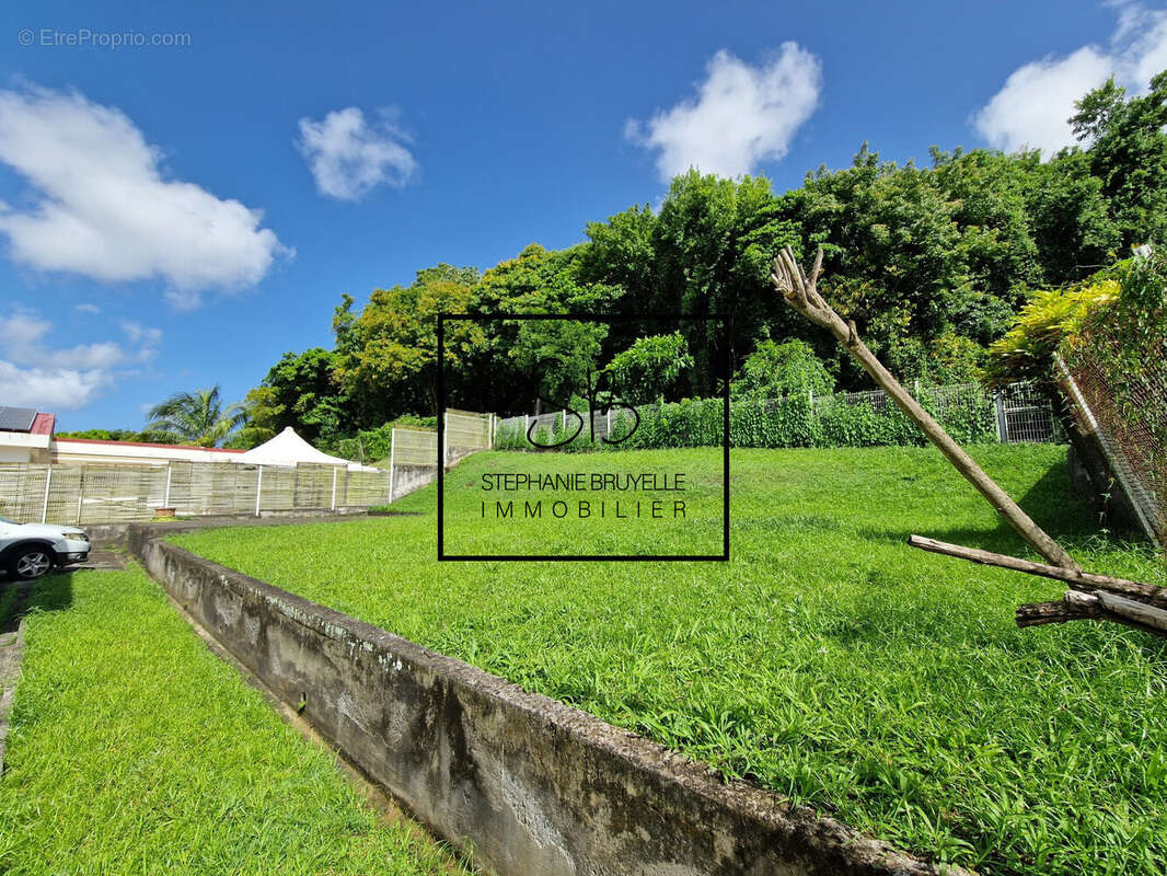 Maison à LE LAMENTIN