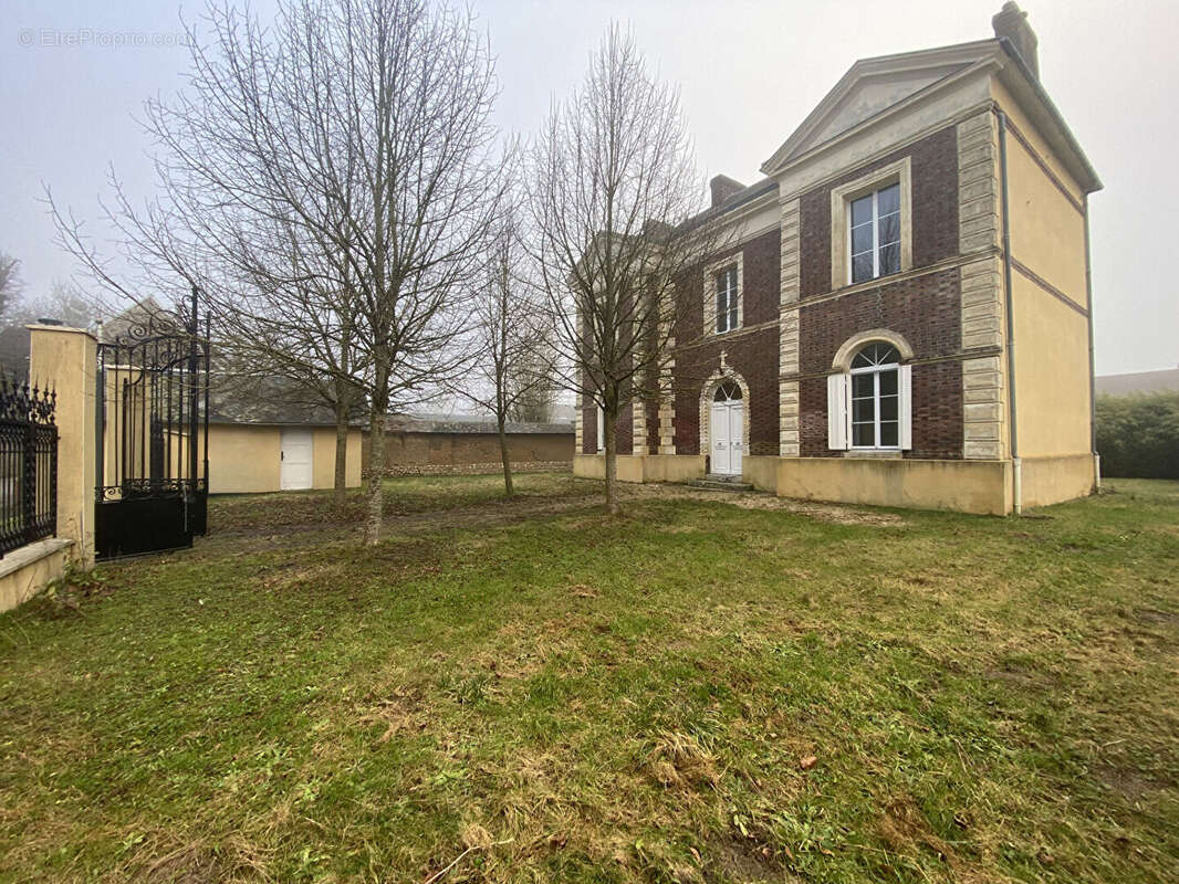 Maison à BOURGTHEROULDE-INFREVILLE