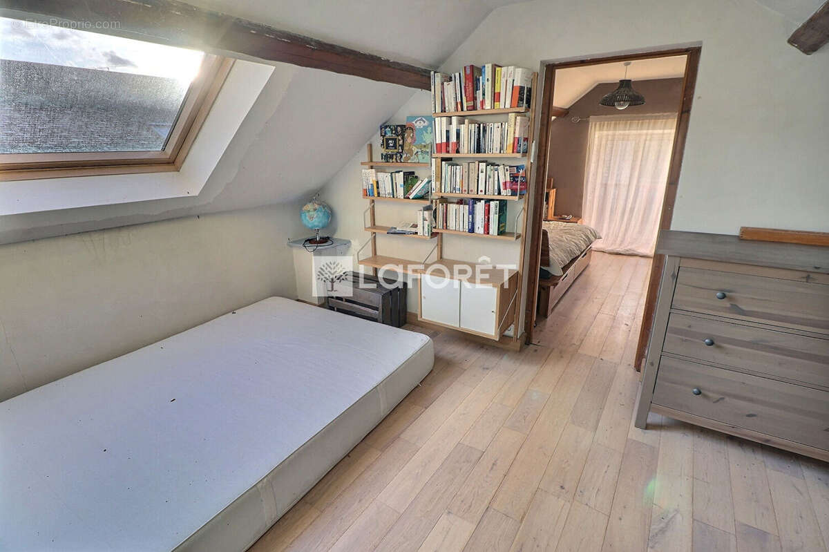 Maison à MILLY-LA-FORET