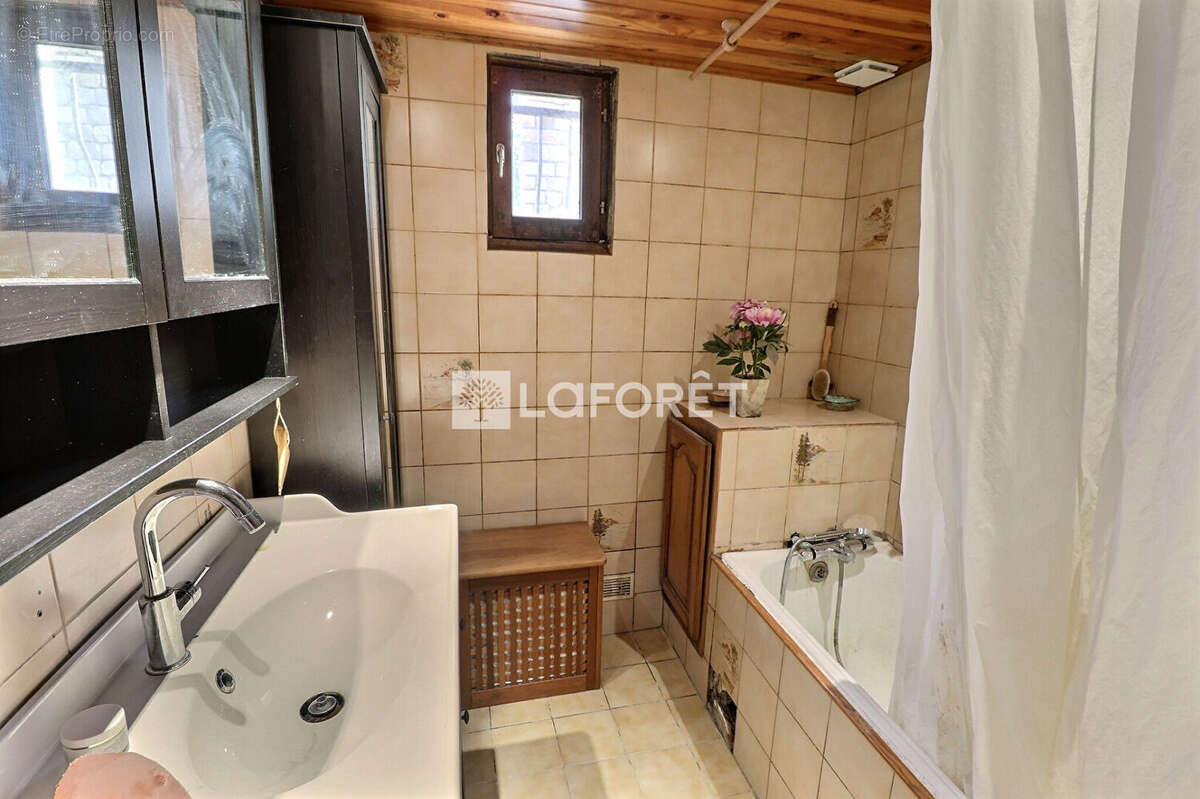 Maison à MILLY-LA-FORET