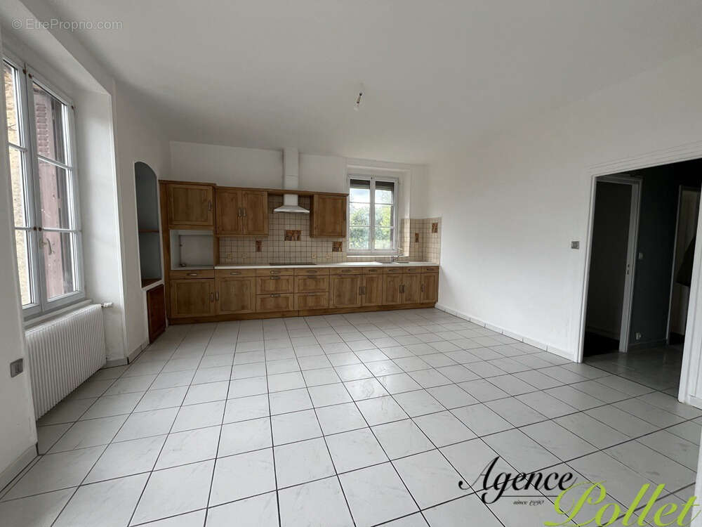 Maison à VAILLY-SUR-SAULDRE