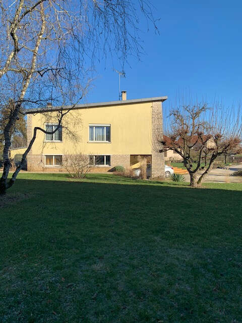 Maison à SEMOUTIERS-MONTSAON