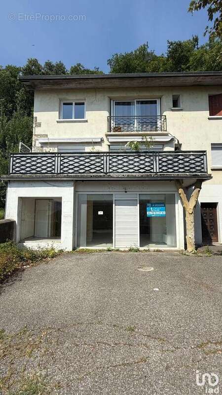 Photo 3 - Commerce à NOYAREY