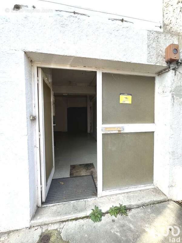 Photo 8 - Commerce à NOYAREY