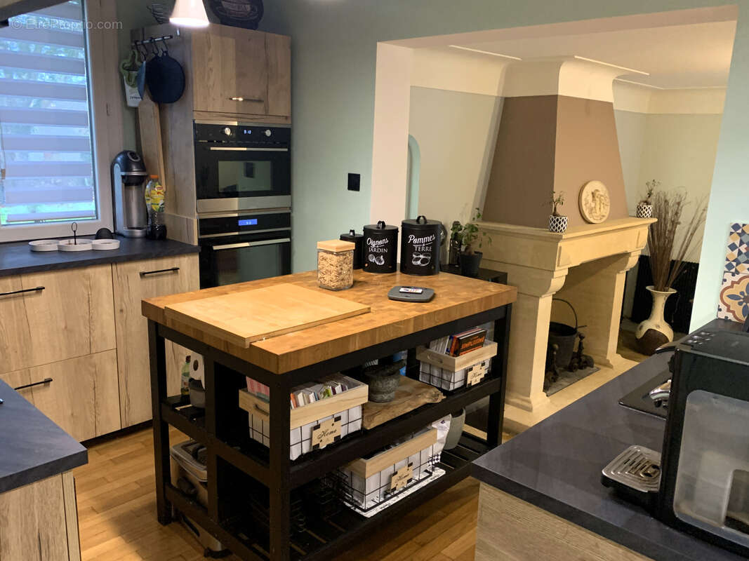 Maison à TERRASSON-LAVILLEDIEU