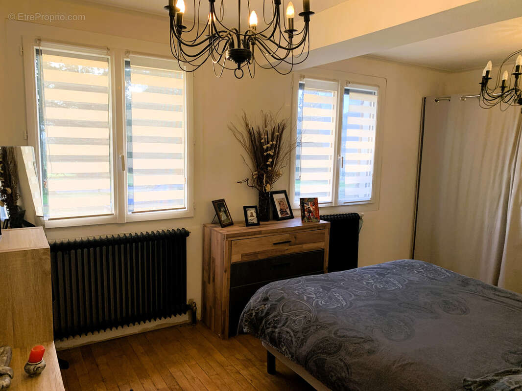 Maison à TERRASSON-LAVILLEDIEU