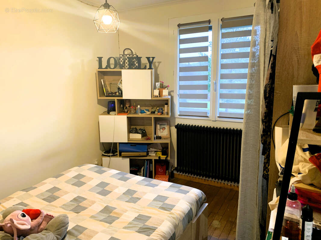 Maison à TERRASSON-LAVILLEDIEU