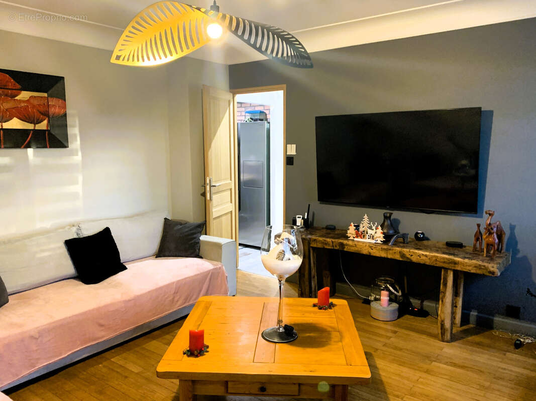 Maison à TERRASSON-LAVILLEDIEU