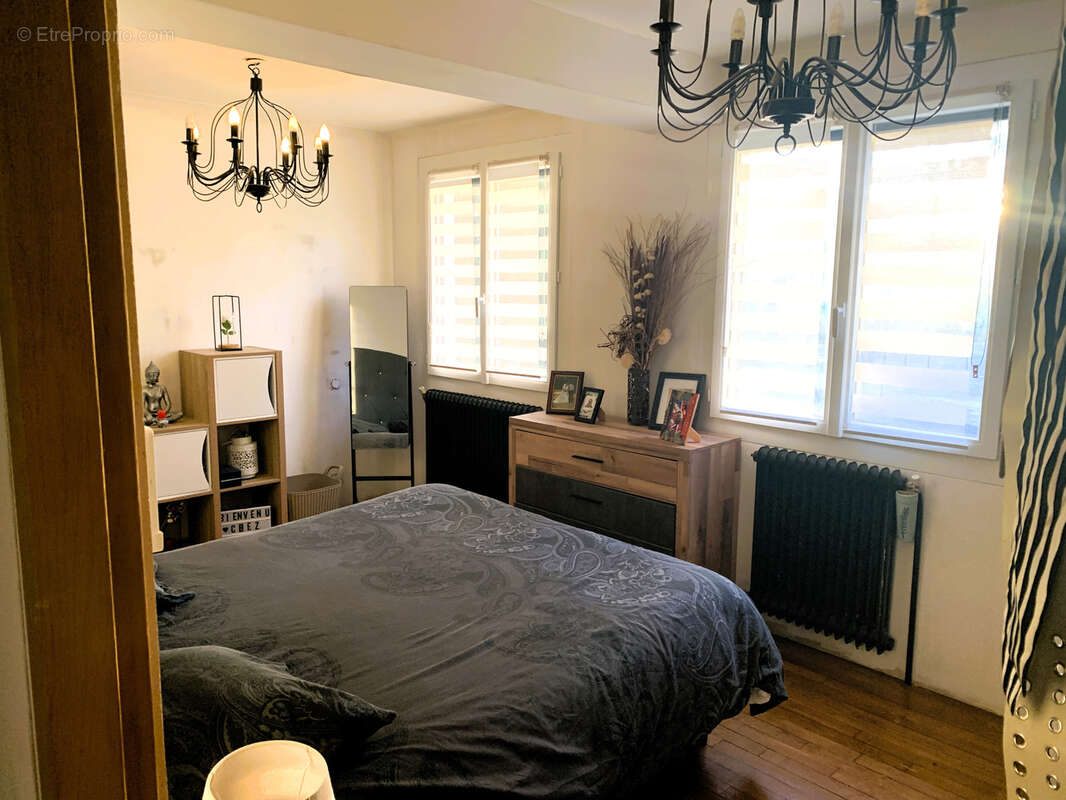 Maison à TERRASSON-LAVILLEDIEU