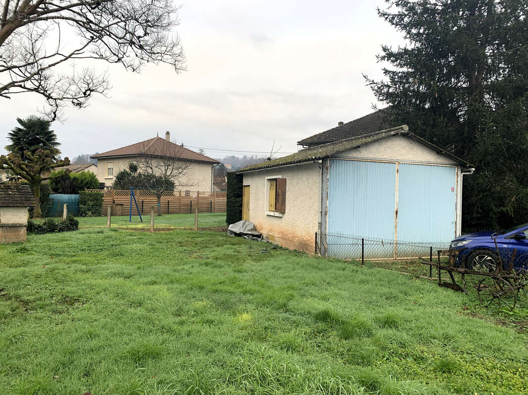 Maison à TERRASSON-LAVILLEDIEU