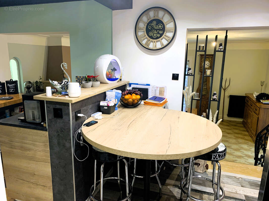 Maison à TERRASSON-LAVILLEDIEU