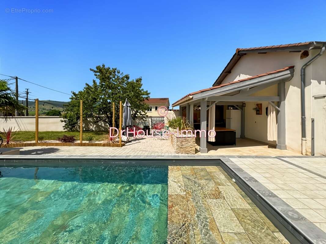 Maison à SALLES-ARBUISSONNAS-EN-BEAUJOLAIS