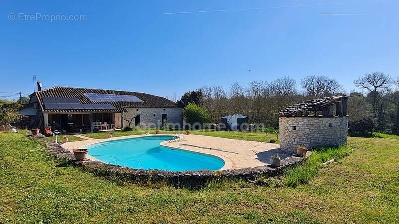 Maison à SAVIGNAC-SUR-LEYZE