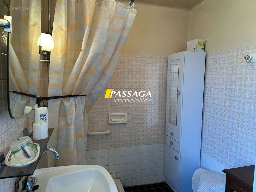 Maison à BERTHOLENE