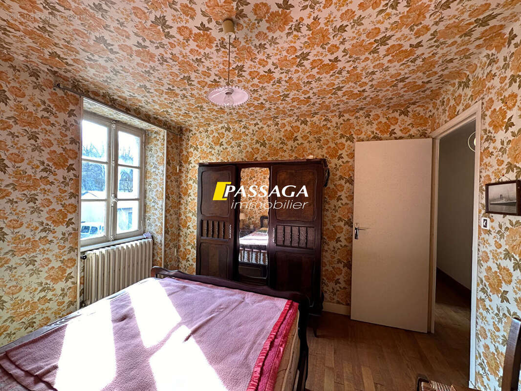 Maison à BERTHOLENE