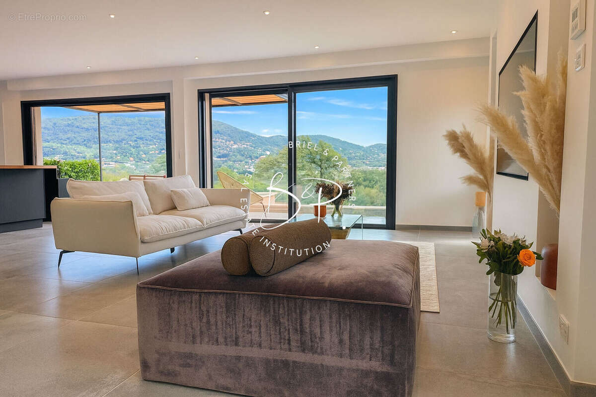 Maison à DRAGUIGNAN