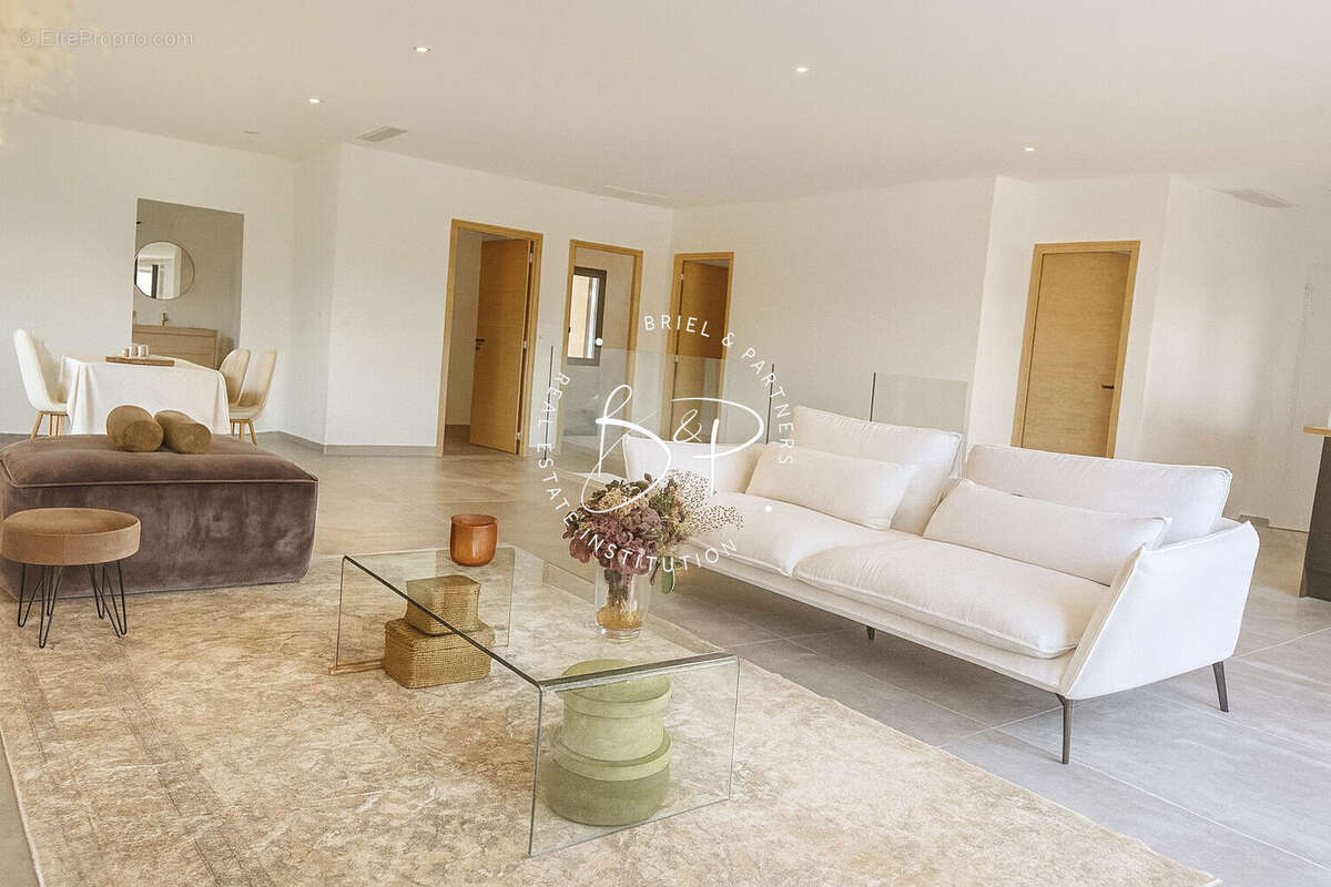 Maison à DRAGUIGNAN