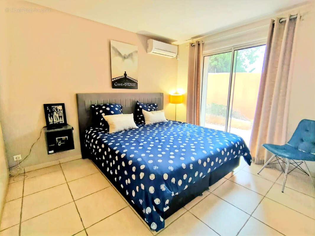 Maison à BAGNOLS-EN-FORET