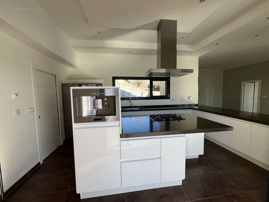 Maison à CHONAS-L'AMBALLAN