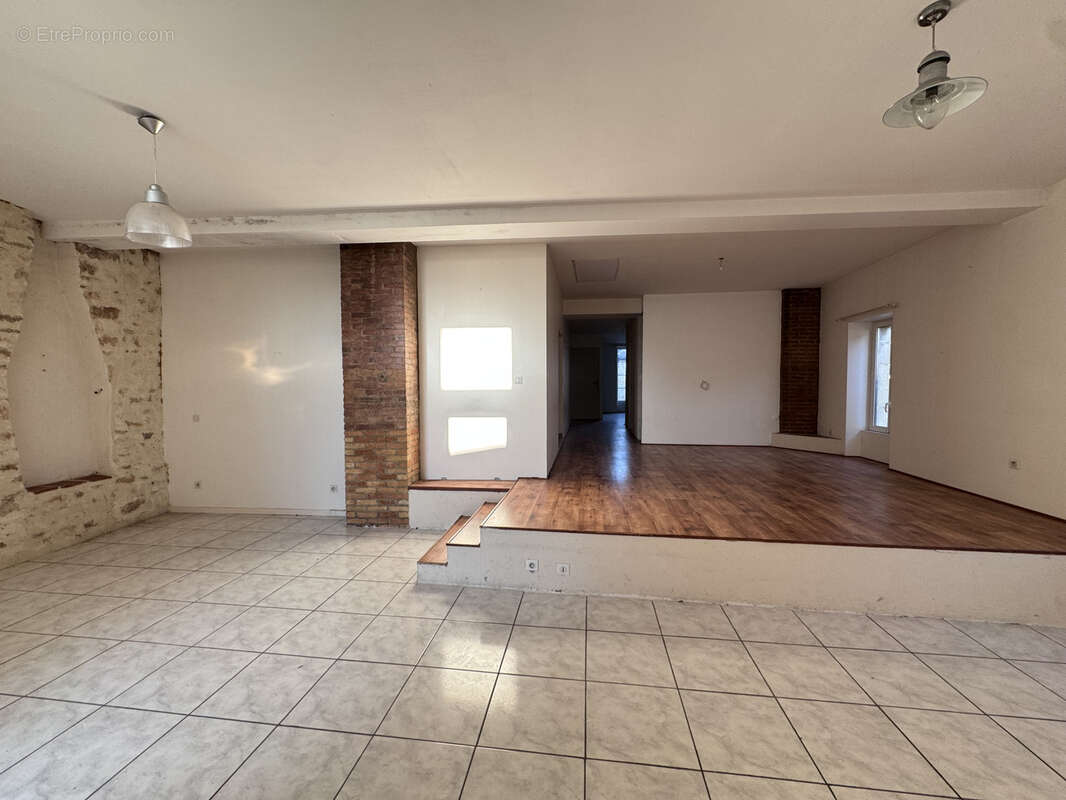 Maison à MONSEMPRON-LIBOS