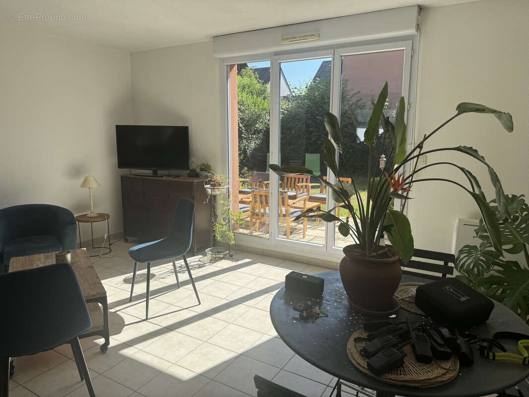 Maison à LA RIVIERE-SAINT-SAUVEUR