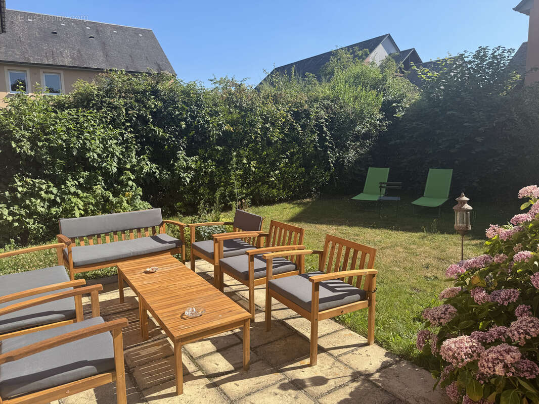 Maison à LA RIVIERE-SAINT-SAUVEUR