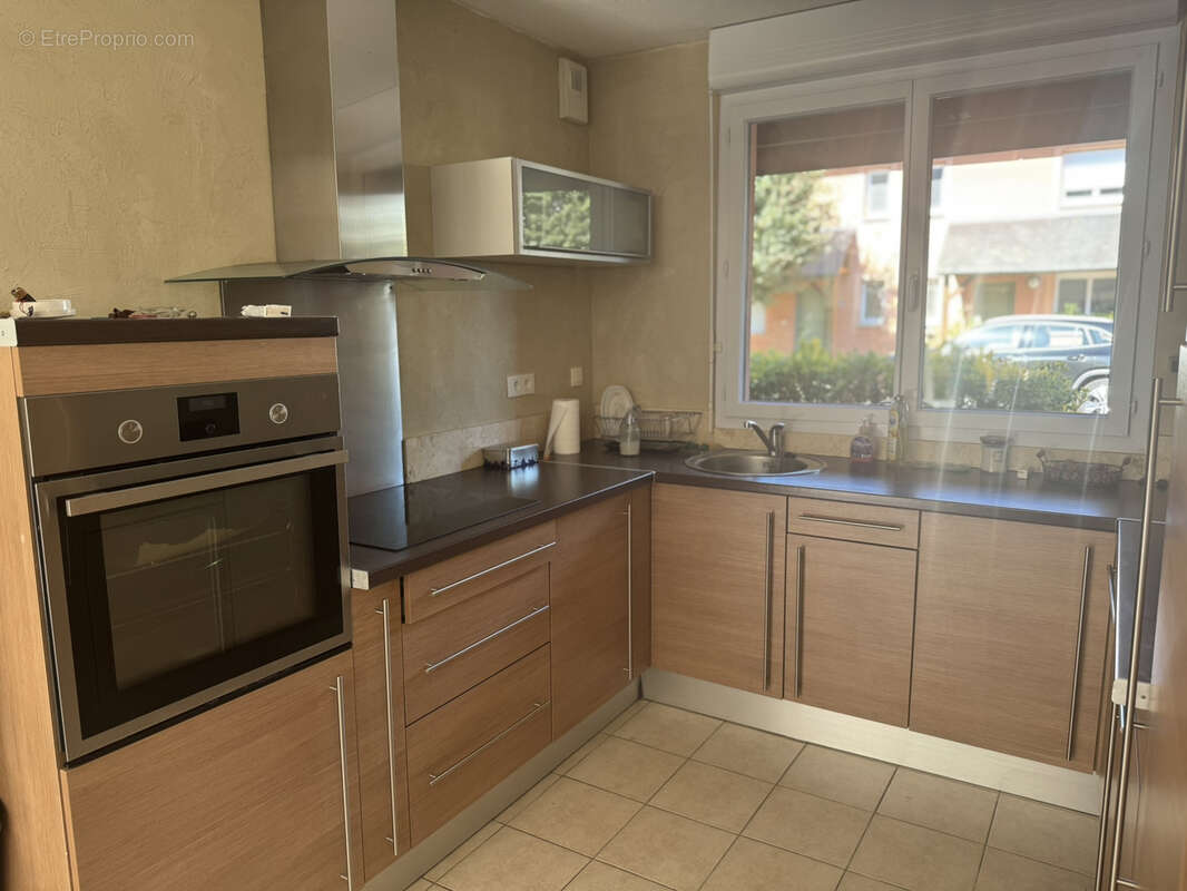 Maison à LA RIVIERE-SAINT-SAUVEUR