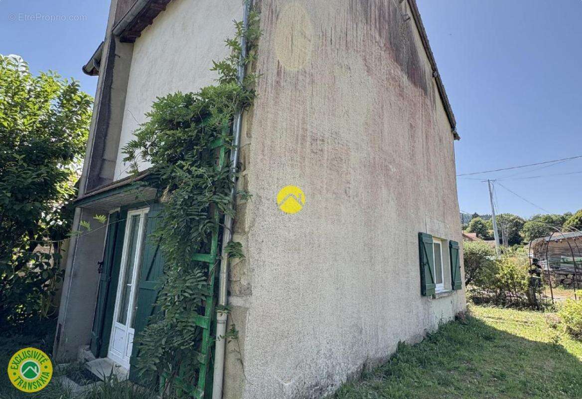 Maison à SAINT-CLEMENT