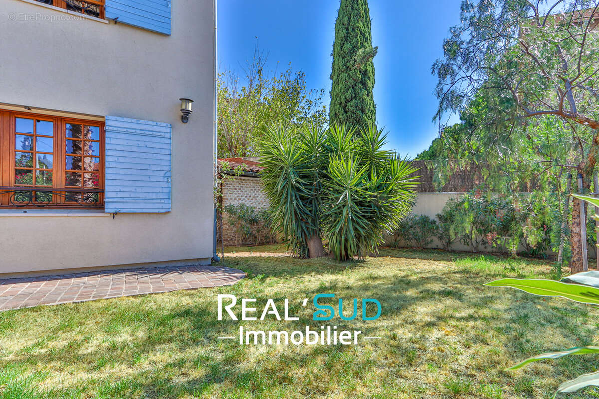 Maison à MARSEILLE-9E