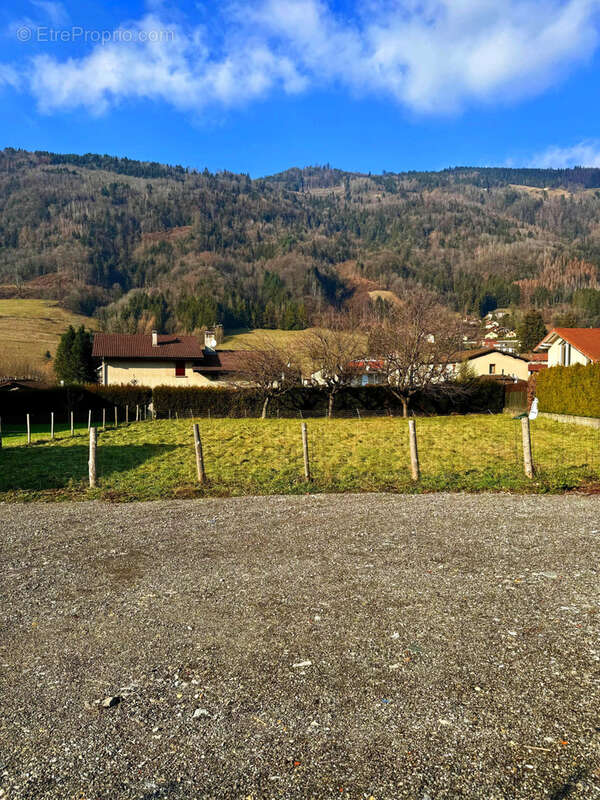 Terrain à SAINT-PIERRE-D&#039;ALLEVARD