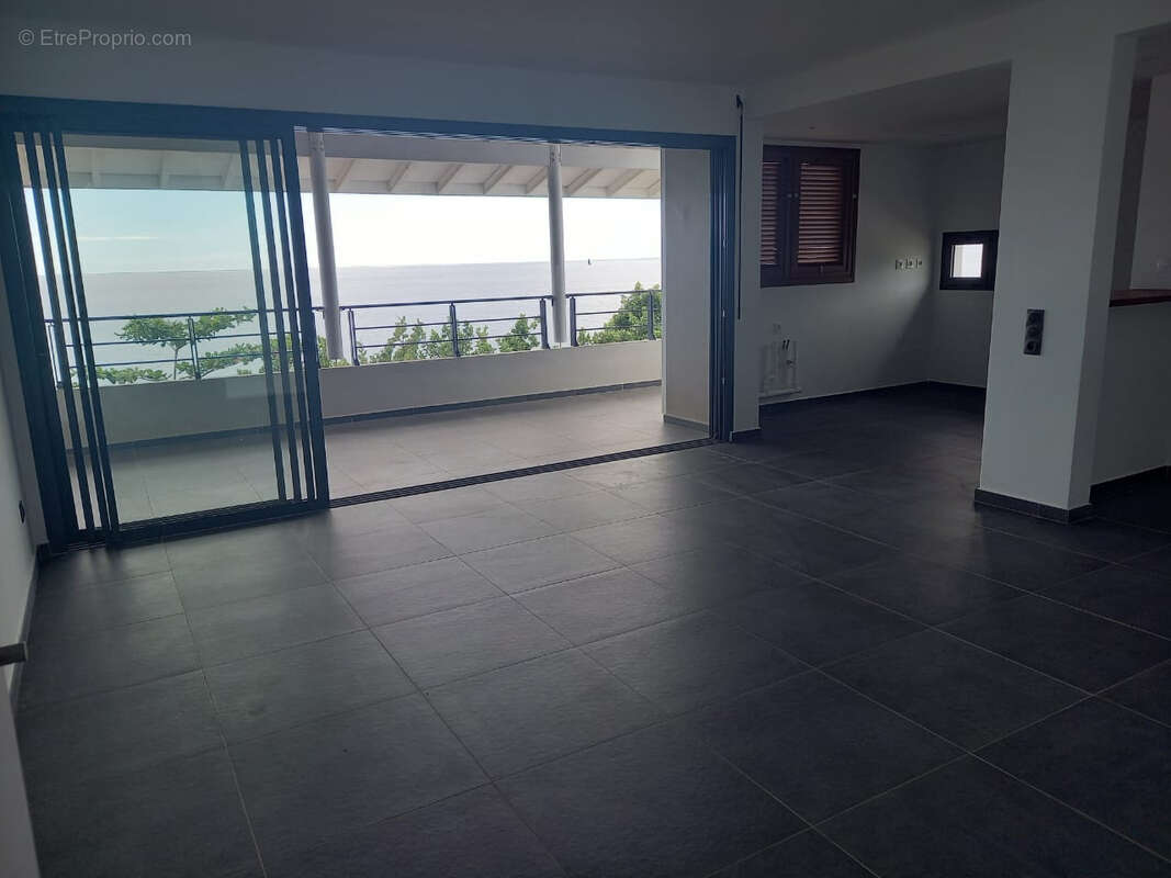 Appartement à VIEUX-FORT