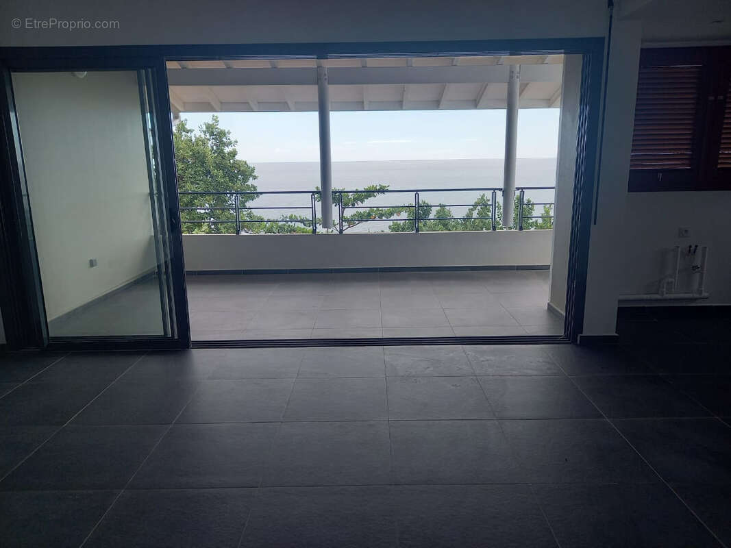 Appartement à VIEUX-FORT