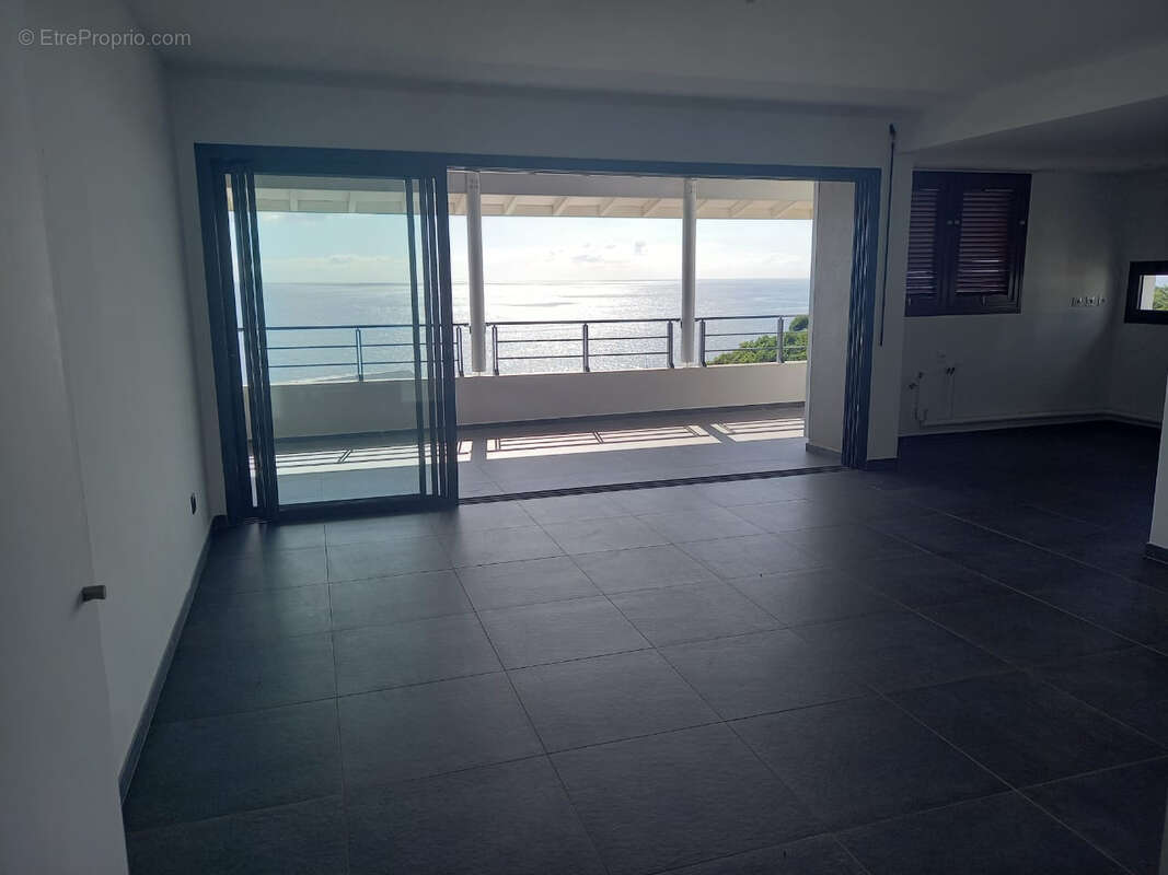 Appartement à VIEUX-FORT