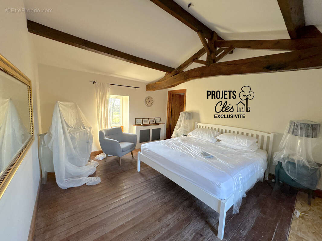 Maison à SAINT-PAUL-MONT-PENIT