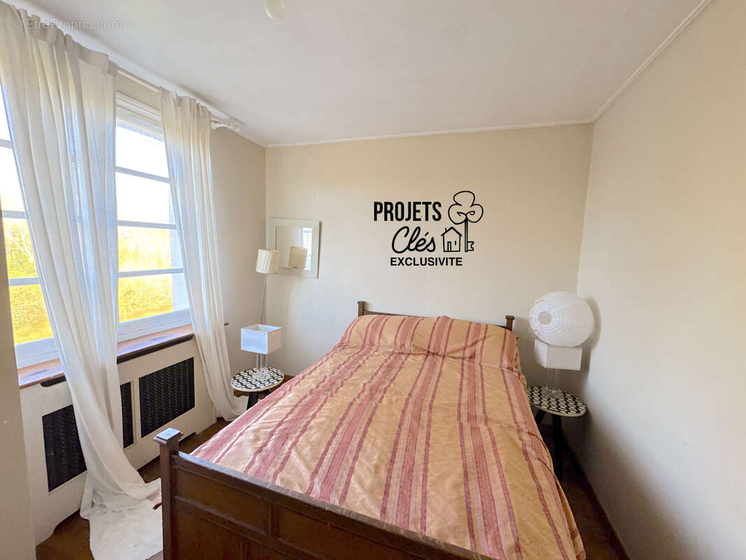 Maison à SAINT-PAUL-MONT-PENIT